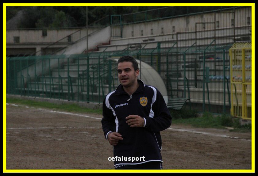 111210 Futura 014_tn.jpg
